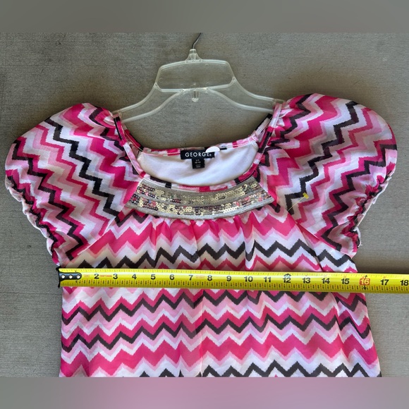 George Pink and White Zigzag Blouse with Sequins - Picture 2 of 2